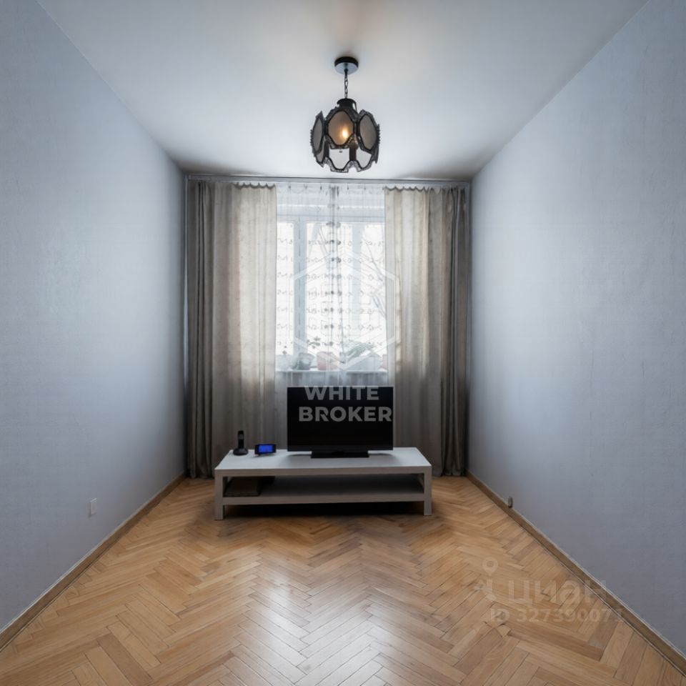 Продажа 5-комн квартиры на вторичном рынке улица Корнейчука, 24