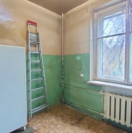 Продажа 2-комн квартиры на вторичном рынке улица Адмирала Макарова,  д. 13