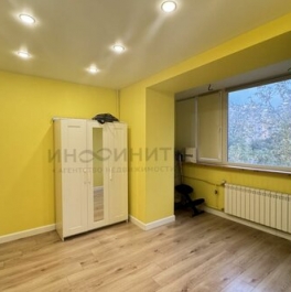 Продажа 3-комн квартиры на вторичном рынке Каменщики Б. ул,  д. 15