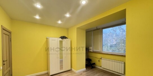 3-комн квартира Каменщики Б. ул,  д. 15