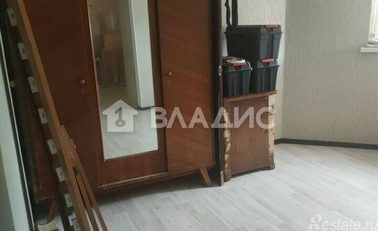 Продажа 3-комн квартиры на вторичном рынке улица Сосенский Стан,  д. 11