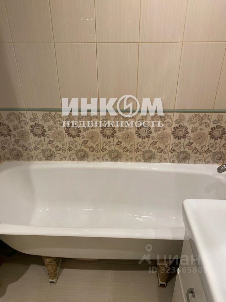 Продажа 2-комн квартиры на вторичном рынке Поварово пгт, улица Школьная, 11