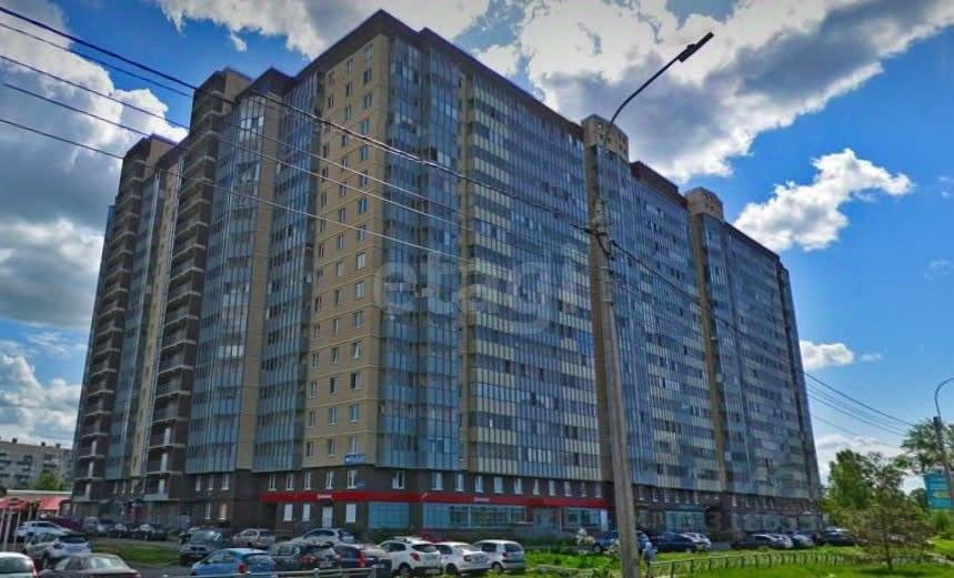 Продажа 3-комн квартиры на вторичном рынке Кировск, Набережная улица, 19