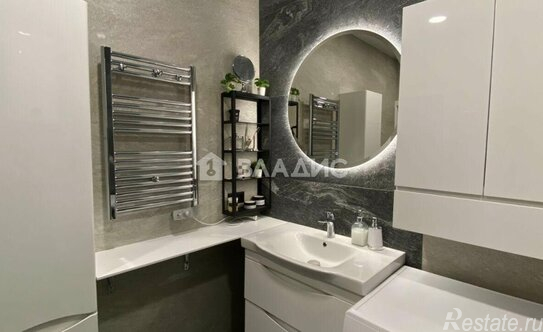 Продажа 2-комн квартиры на вторичном рынке Ракитки ш,  д. 1 к4