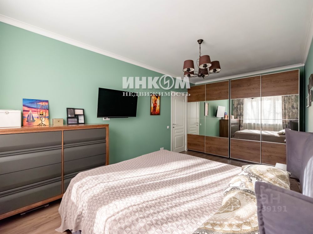 Продажа 4-комн квартиры на вторичном рынке Флотская улица, 78К1