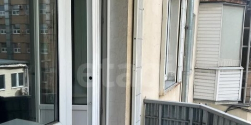 2-комн квартира б-р Генерала Карбышева,  д. 8