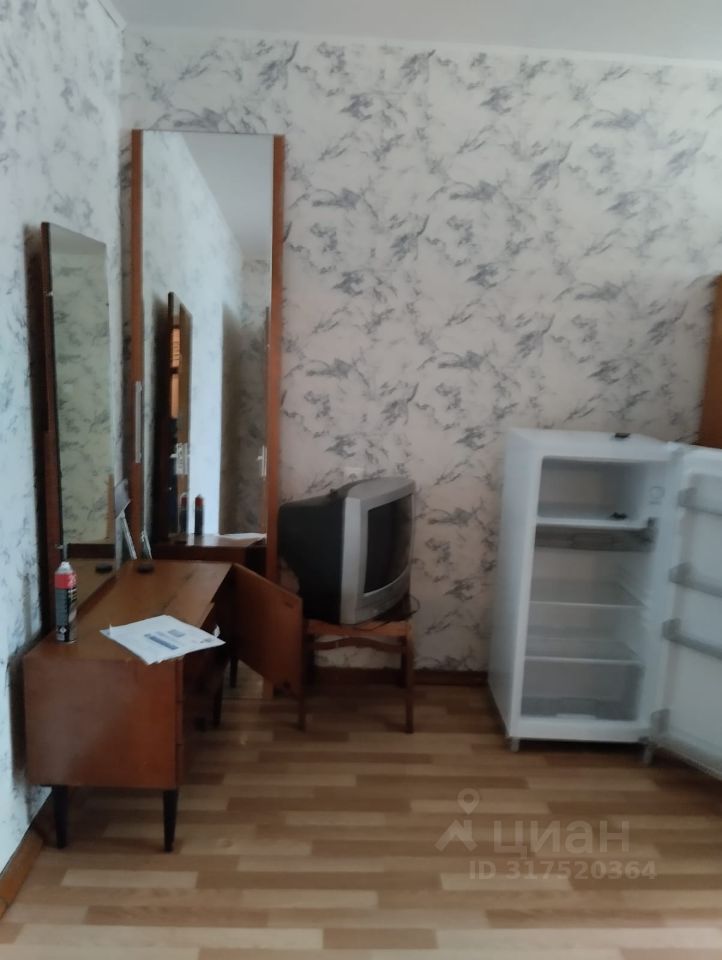 Аренда комнаты Ломоносов, Петровский переулок, 4