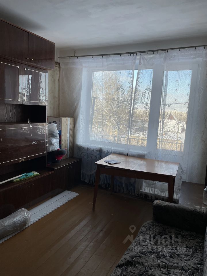Продажа 3-комн квартиры на вторичном рынке пос. Зимитицы, 1