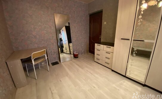 Продажа 4-комн квартиры на вторичном рынке ул Южнобутовская,  д. 121