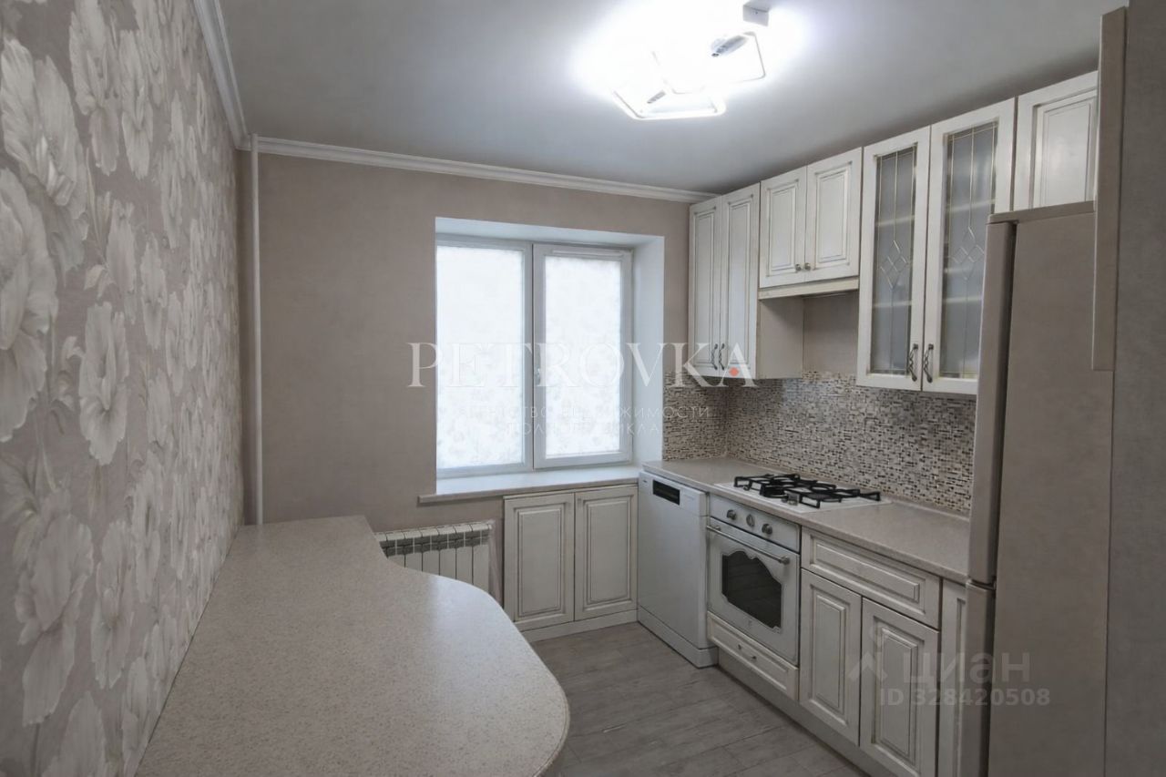 Продажа 1-комн квартиры на вторичном рынке Михалковская улица, 26К2