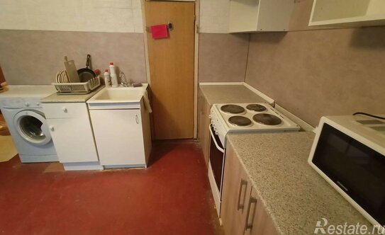 Продажа 2-комн квартиры на вторичном рынке Саянская улица,  д. 10