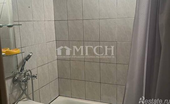 Продажа 3-комн квартиры на вторичном рынке улица Мусы Джалиля,  д. 17 к2