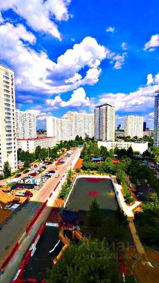 Продажа 4-комн квартиры на вторичном рынке Волжский бульвар, 11