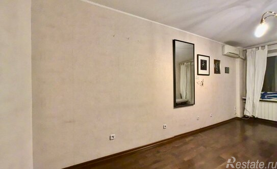 Продажа 1-комн квартиры на вторичном рынке Хамовнический Вал ул