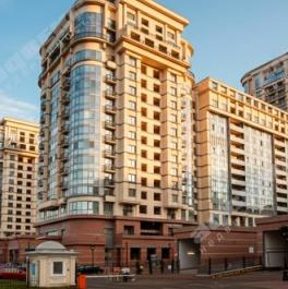 Продажа 2-комн квартиры на вторичном рынке Московский пр-кт,  д. 1/2