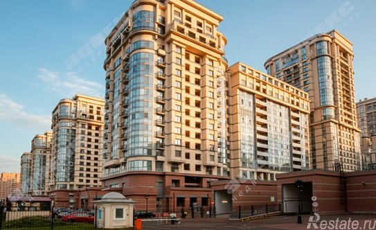 Продажа 2-комн квартиры на вторичном рынке Московский пр-кт,  д. 1/2