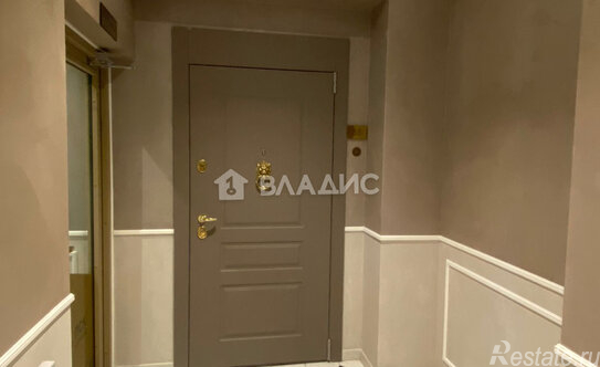 Продажа 4-комн квартиры на вторичном рынке ул Выборгская,  д. 4