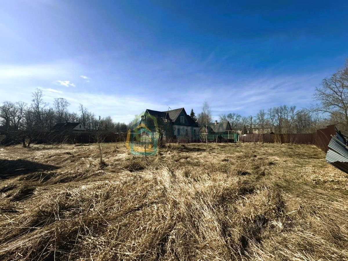 Продажа земли пос. Александровская, шоссе Волхонское,  д. 18