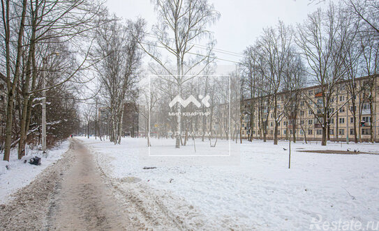 Продажа 2-комн квартиры на вторичном рынке Науки пр-кт,  д. 26