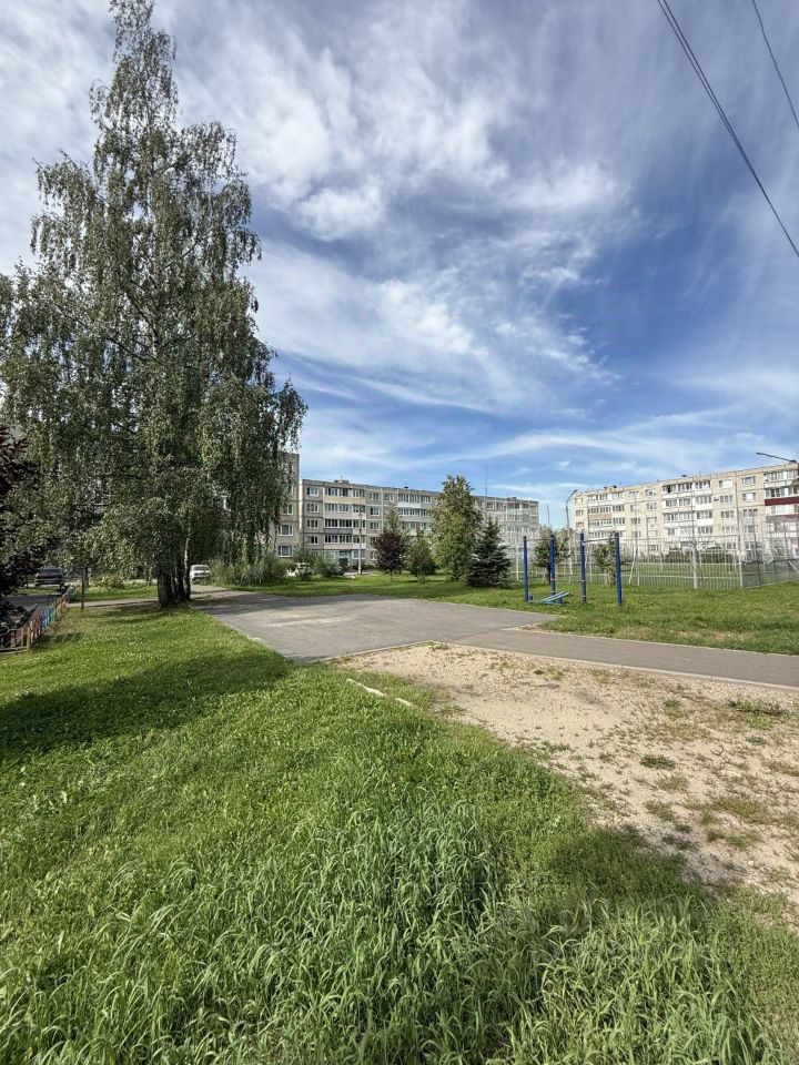 Продажа 2-комн квартиры на вторичном рынке 3-й мкр,  д. 31