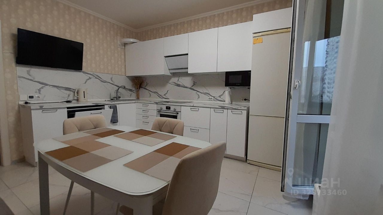 Аренда 3-комн квартиры на вторичном рынке Красногорск, бульвар Ильинский, 8