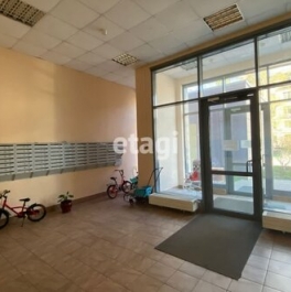 Продажа 2-комн квартиры на вторичном рынке Краснопутиловская ул,  д. 113,  к. 1