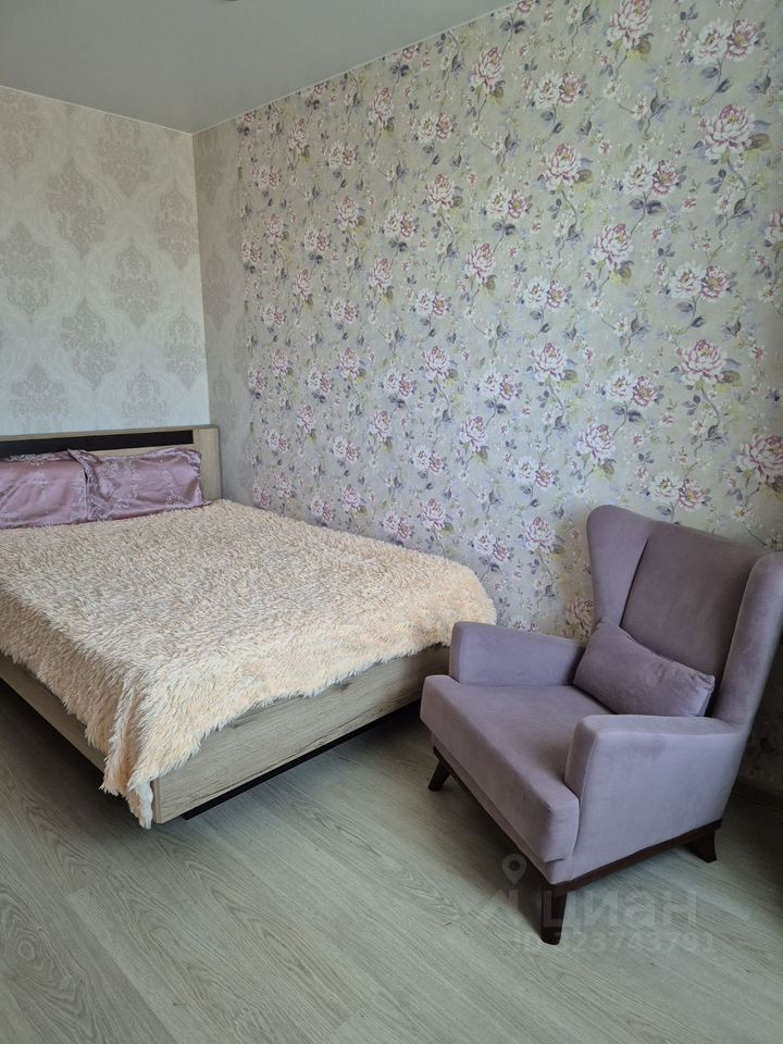 Продажа 2-комн квартиры на вторичном рынке пос. Парголово, улица Тихоокеанская, 1к2