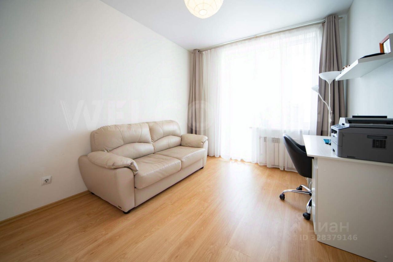 Продажа 3-комн квартиры на вторичном рынке Белые Столбы мкр, улица Мечты, 9к3