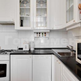 Продажа 3-комн квартиры на вторичном рынке площадь Борьбы, 15 Продажа 3-комн квартиры на вторичном рынке площадь Борьбы, 15