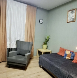 Продажа 2-комн квартиры на вторичном рынке улица Бадаева,  д. 11