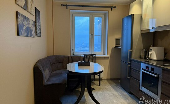 Продажа 2-комн квартиры на вторичном рынке Очаковская Б. ул,  д. 44 к1