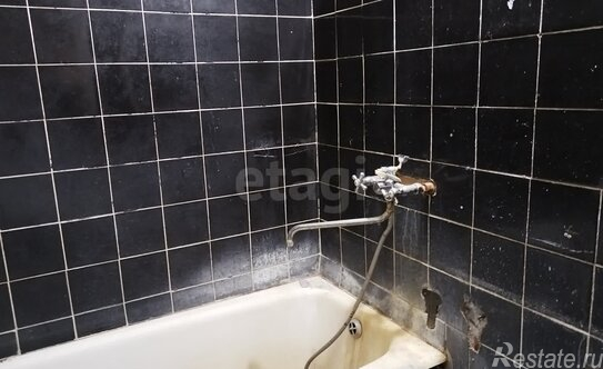 Продажа 2-комн квартиры на вторичном рынке Оболенск, пр-кт Биологов,  д. 9