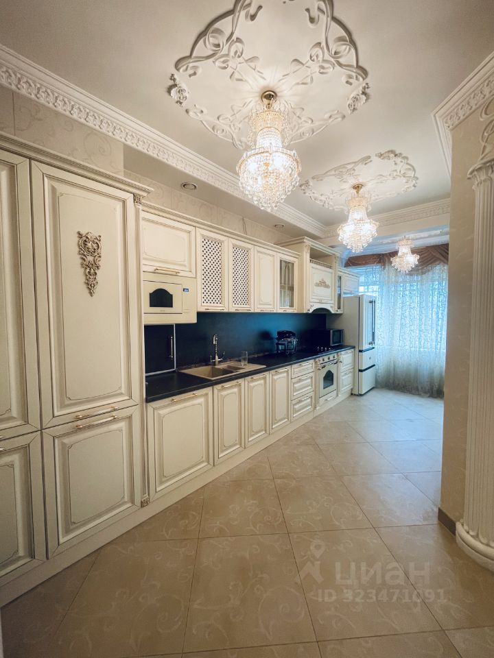 Продажа 4-комн квартиры на вторичном рынке Ельнинская улица, 15К3