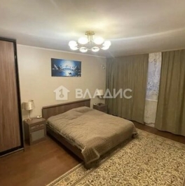 Продажа 4-комн квартиры на вторичном рынке улица Николая Старостина,  д. 7