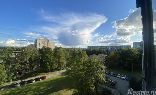 Продажа 2-комн квартиры на вторичном рынке Красное Село г, Кингисеппское ш,  д. 10 к1