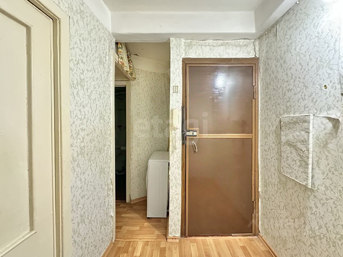 Продажа 3-комн квартиры на вторичном рынке Новоизмайловский проспект, 17