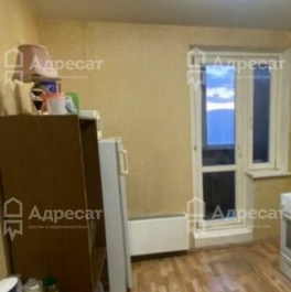 Продажа 4-комн квартиры на вторичном рынке Некрасовка п