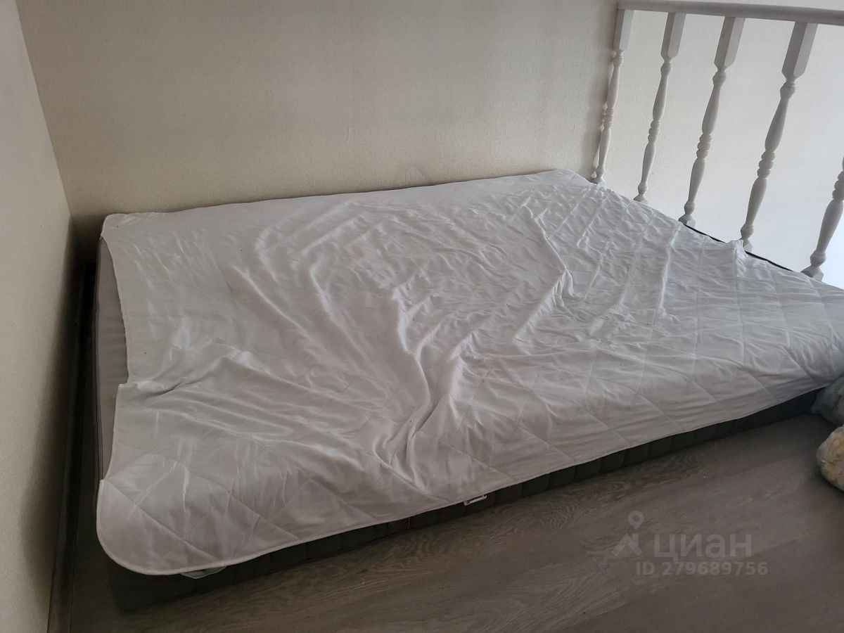 Продажа 5-комн квартиры на вторичном рынке Кирочная улица, 11