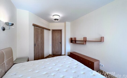 Аренда 3-комн квартиры на вторичном рынке улица Восстания,  д. 6А