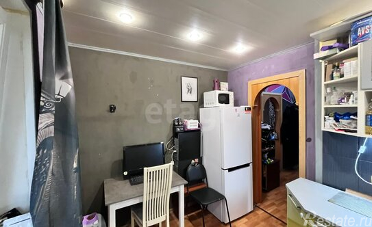 Продажа 1-комн квартиры на вторичном рынке Киришский район, улица Строителей,  д. 15