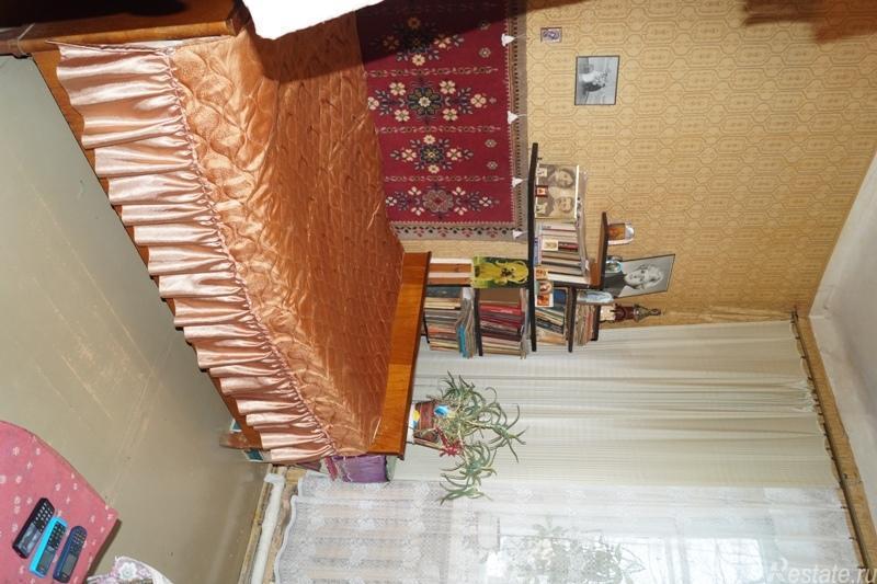 Продажа 2-комн квартиры на вторичном рынке г. Никольское, ул. Спортивная,  д. 3