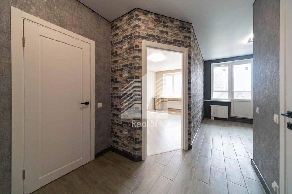 Продажа 1-комн квартиры на вторичном рынке с. Домодедово, улица Современников, 4