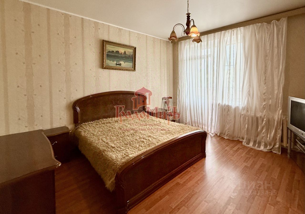 Продажа 4-комн квартиры на вторичном рынке Сергиев Посад, проспект Красной Армии, 186/2