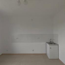 Продажа 3-комн квартиры на вторичном рынке Балаклавский пр-кт,  д. 17