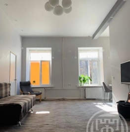 Продажа 3-комн квартиры на вторичном рынке 12-я линия В.О.,  д. 55/20