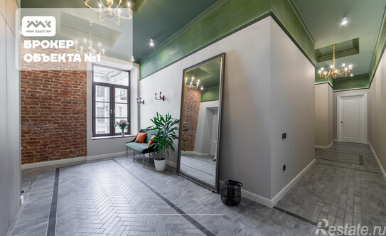 Продажа 3-комн квартиры на вторичном рынке Морская Б. ул,  д. 9