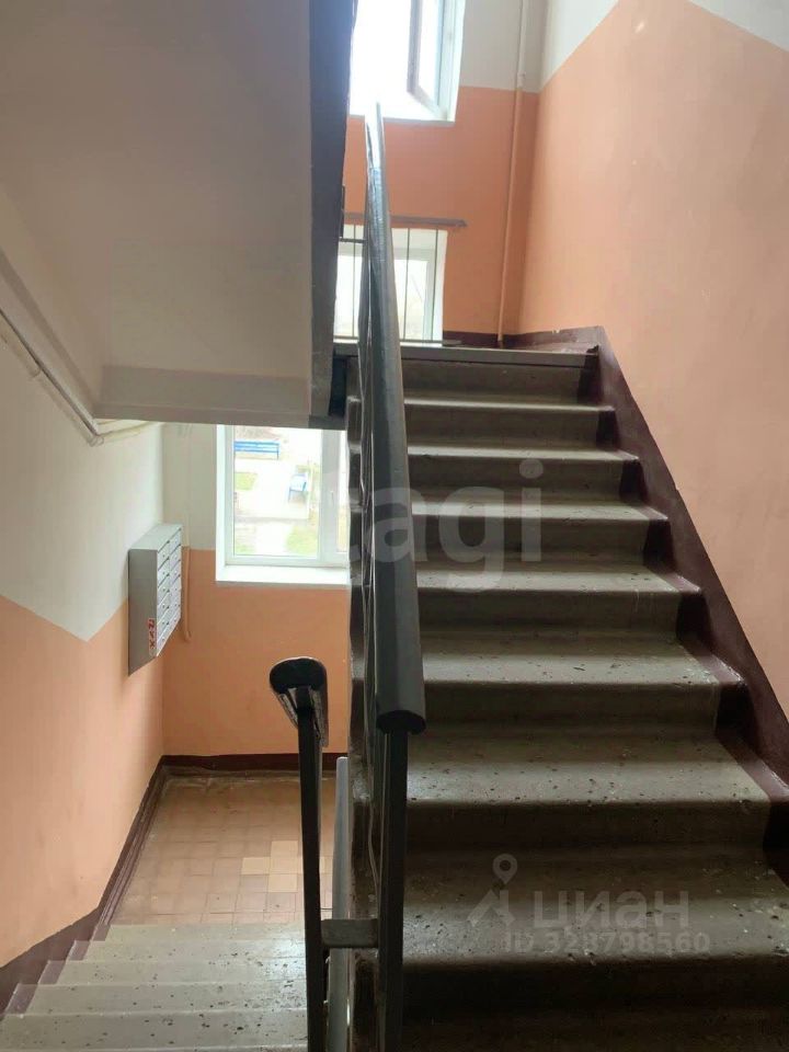 Продажа 2-комн квартиры на вторичном рынке Электросталь, улица Корнеева,  д. 33