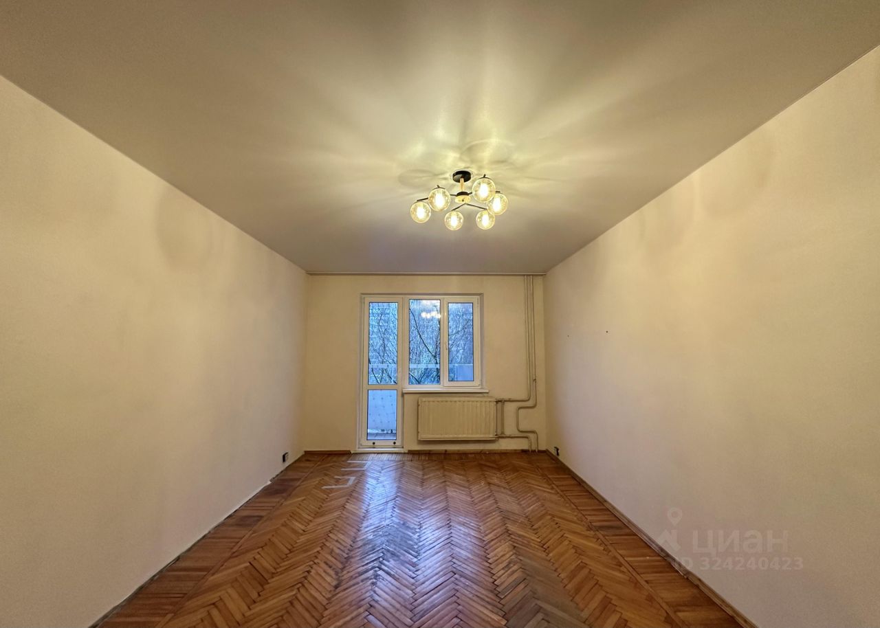 Продажа 1-комн квартиры на вторичном рынке Ленская улица, 9К2