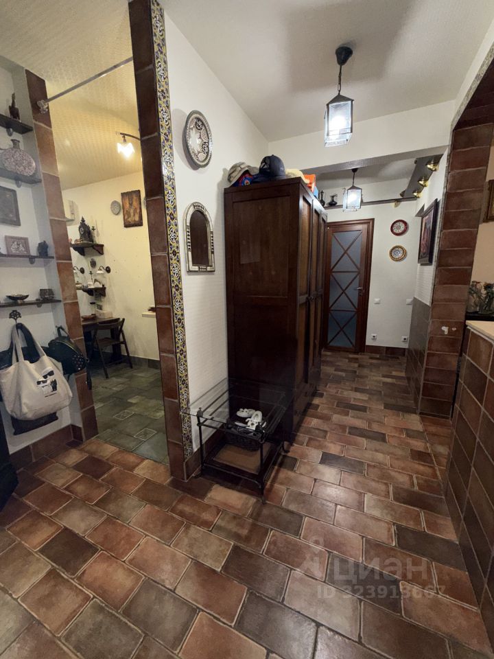 Продажа 3-комн квартиры на вторичном рынке Подольск, Юбилейная улица, 7а