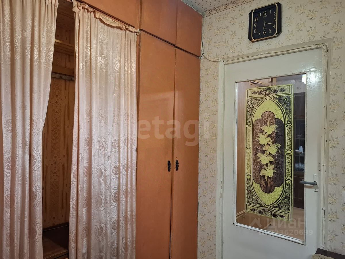 Продажа 1-комн квартиры на вторичном рынке Волхов, Железнодорожный переулок, 7